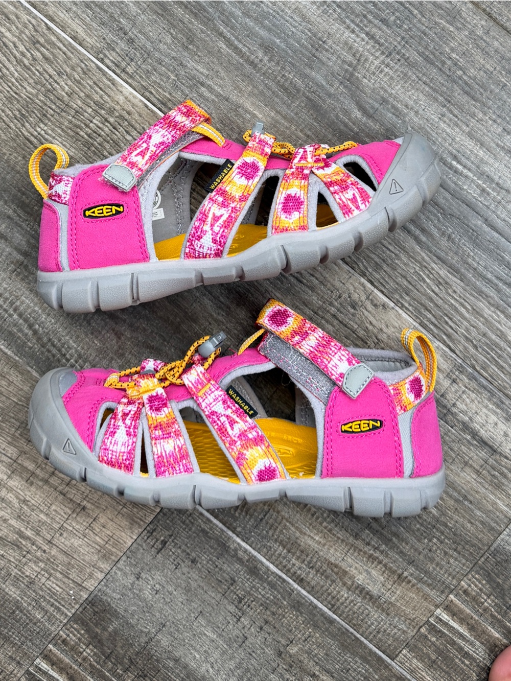 KEEN GIRLS SEACAMP II CNX SANDALS SZ 1Y